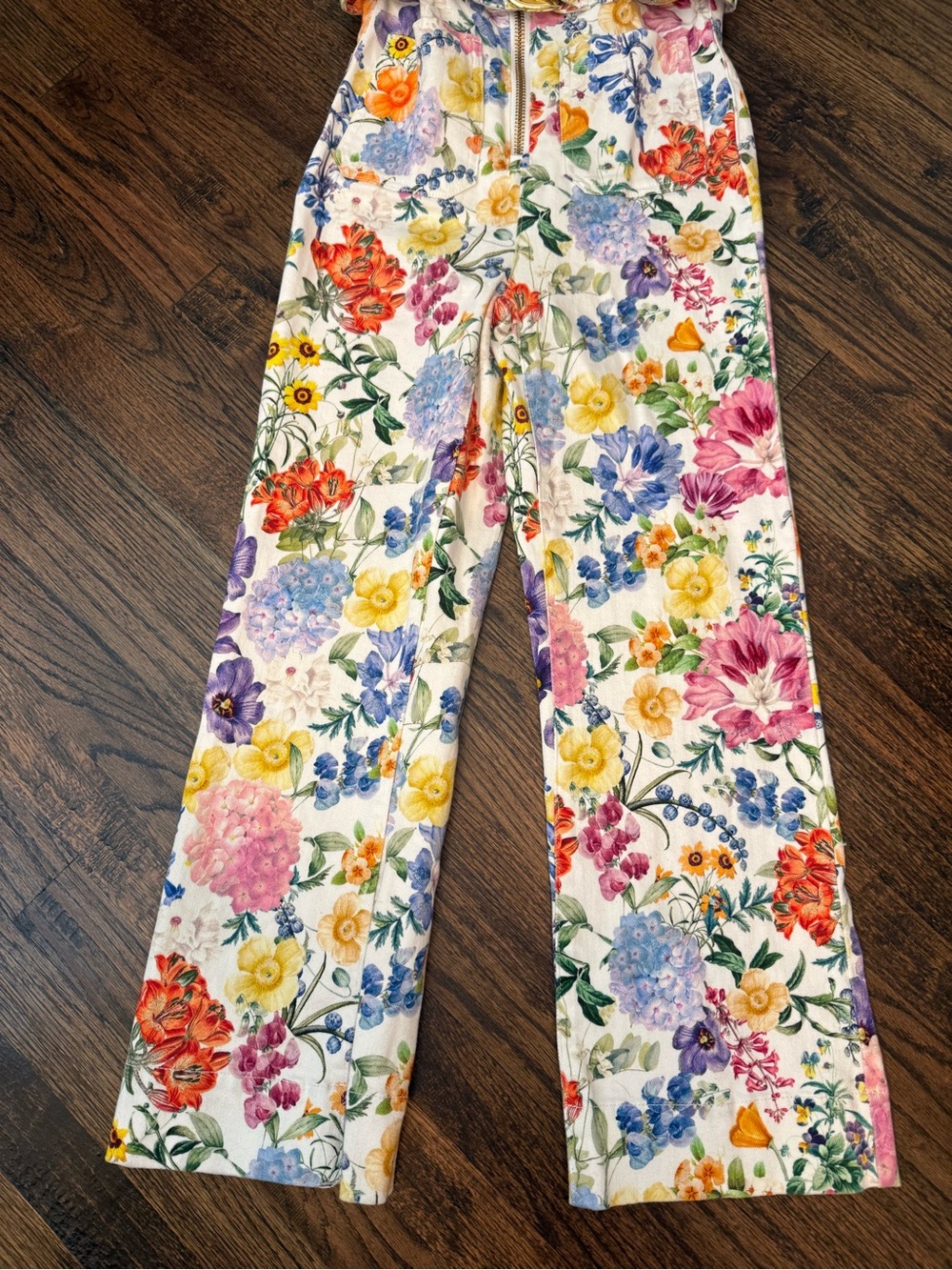 Show Me Your Mumu Jacksonville Short Sleeve Jumpsuit
K19 - Picture 6 of 9
